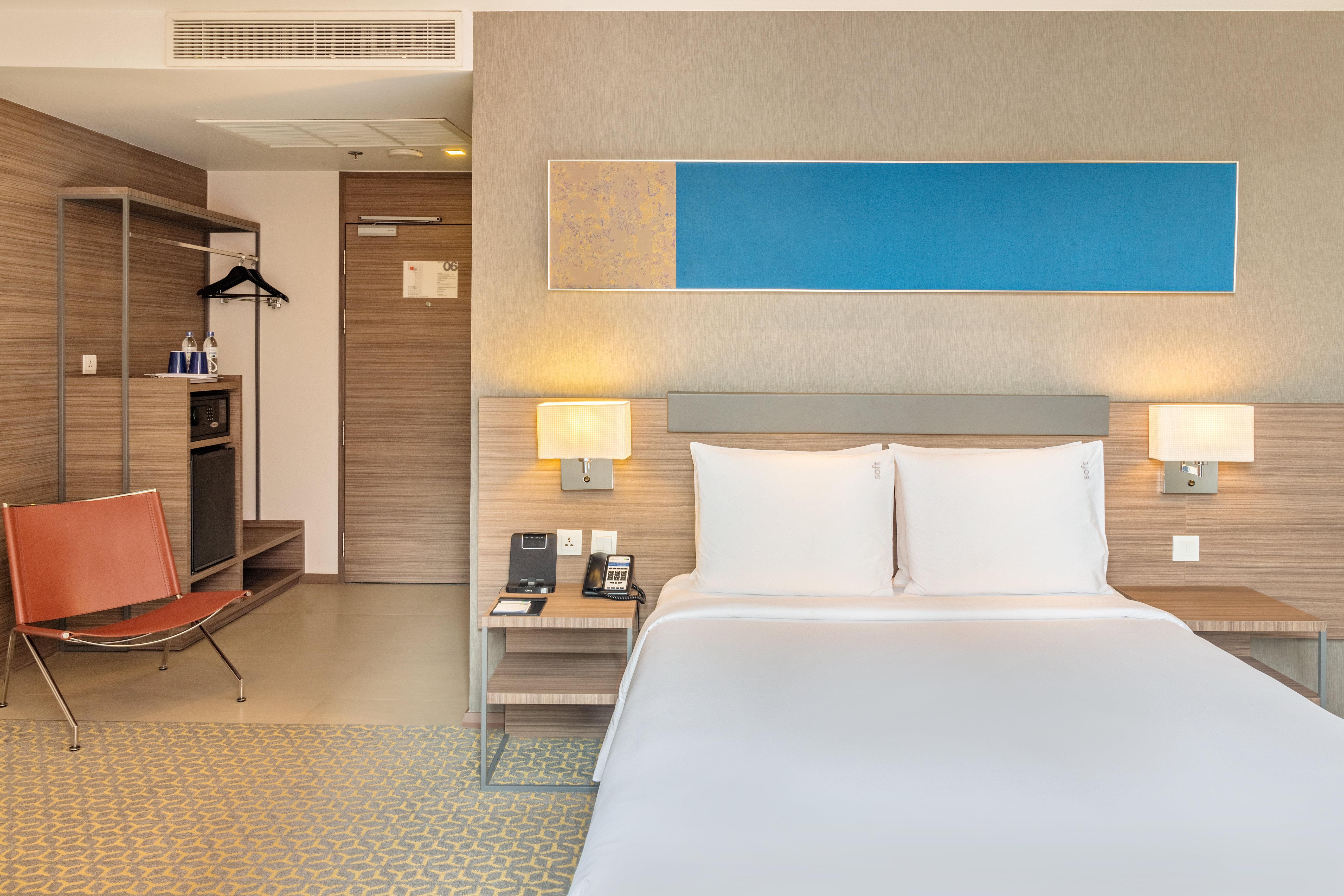 Express Sathorn By Ihg Отель