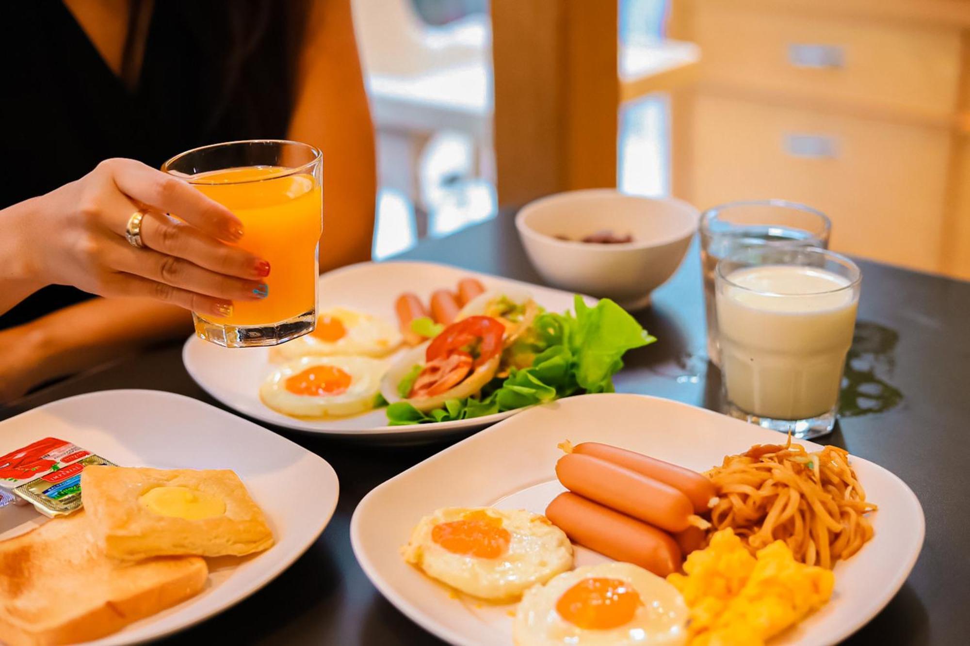 Express Sathorn By Ihg 4* Бангкок